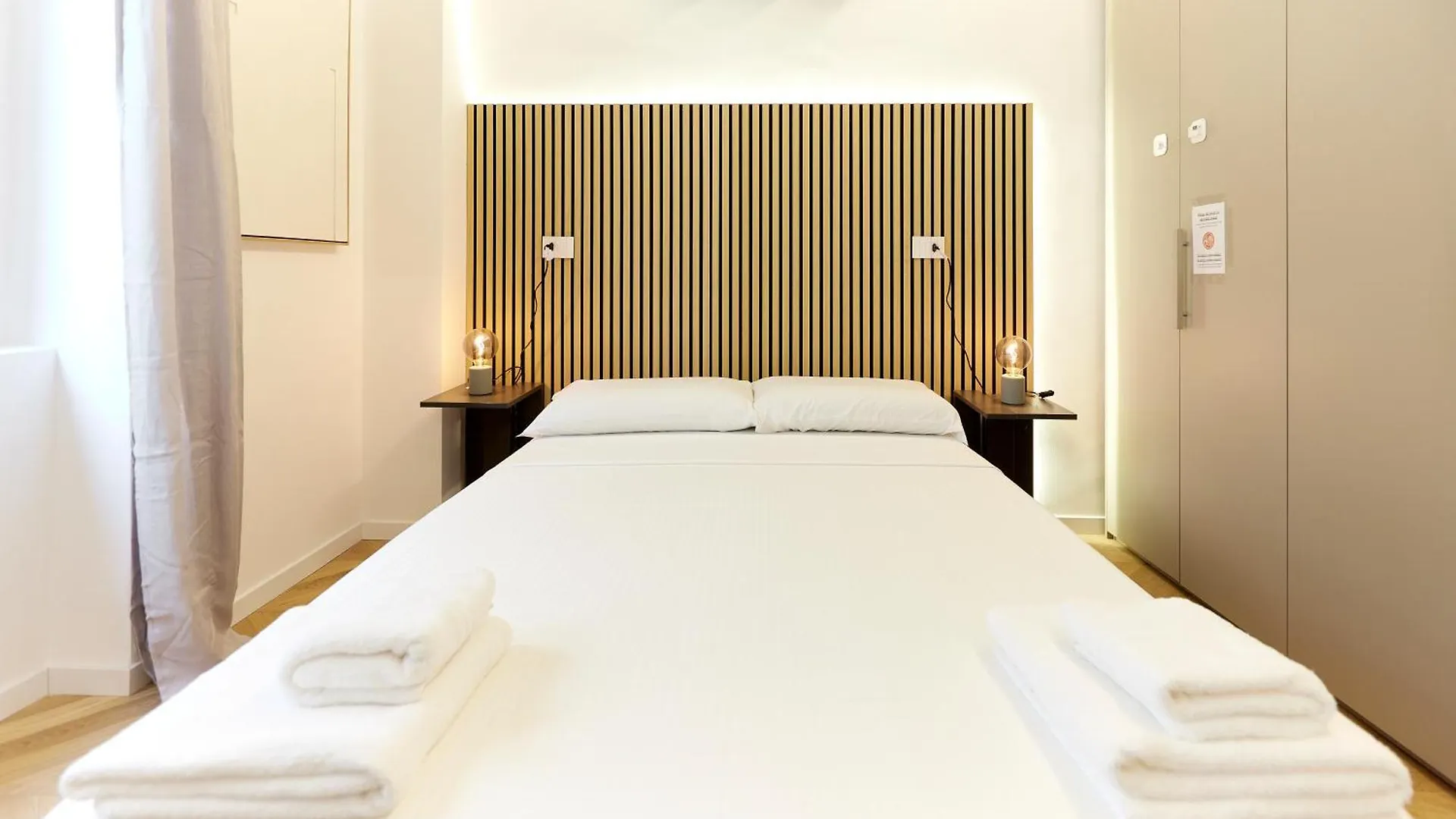 Apartment Duomo Cityview Grand Suites Milan Italy