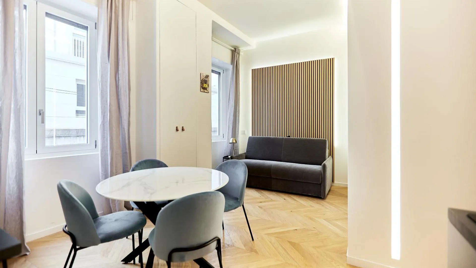 Apartment Duomo Cityview Grand Suites Milan