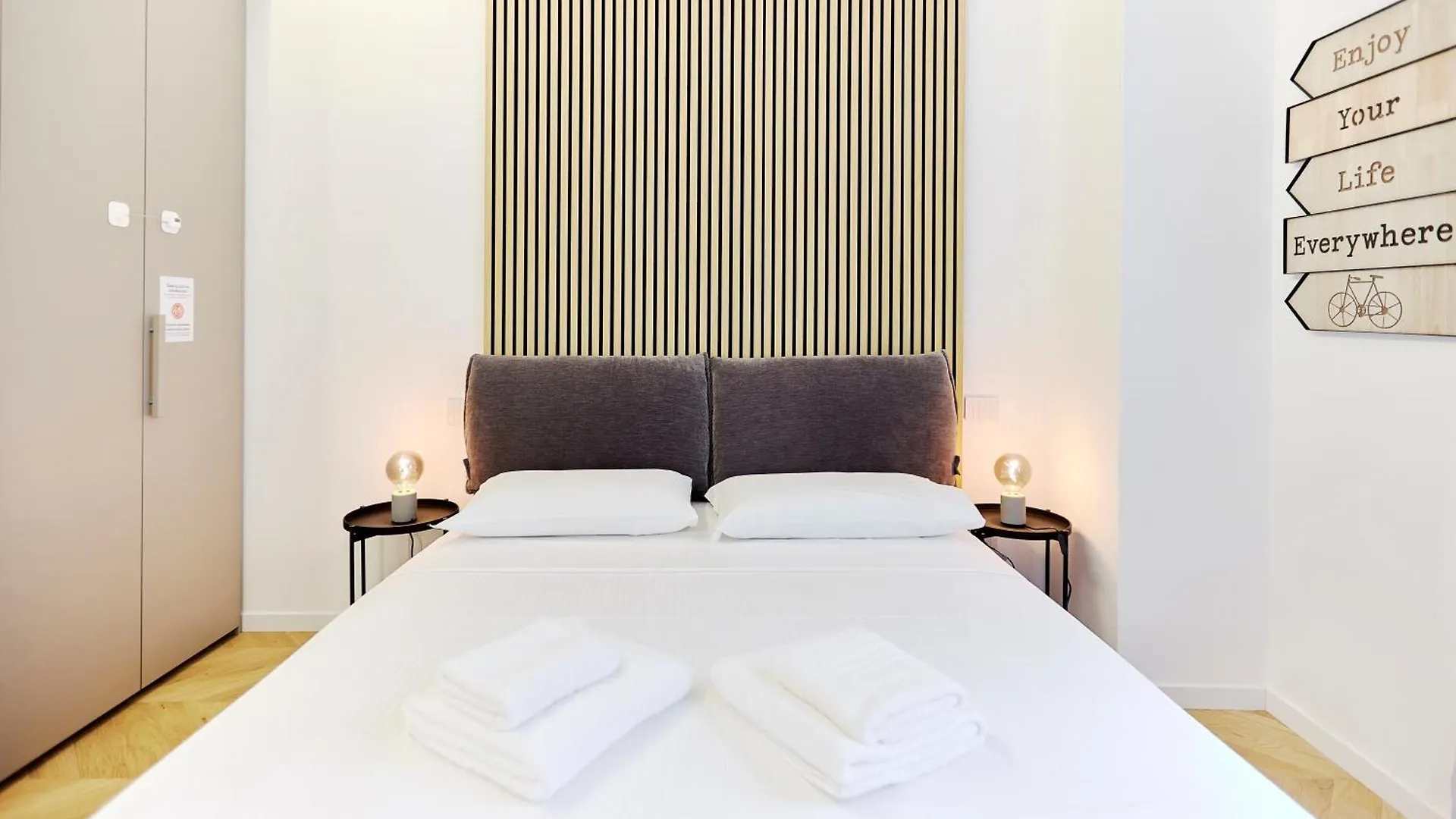 Duomo Cityview Grand Suites Milan 0*,