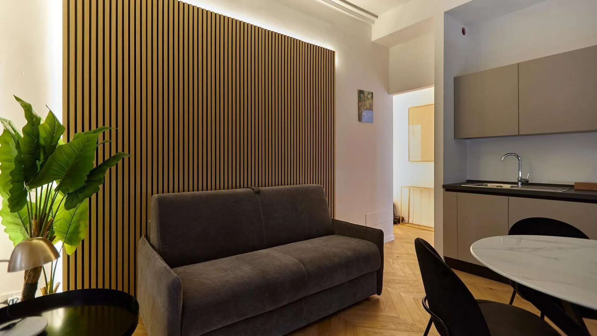 Apartment Duomo Cityview Grand Suites Milan